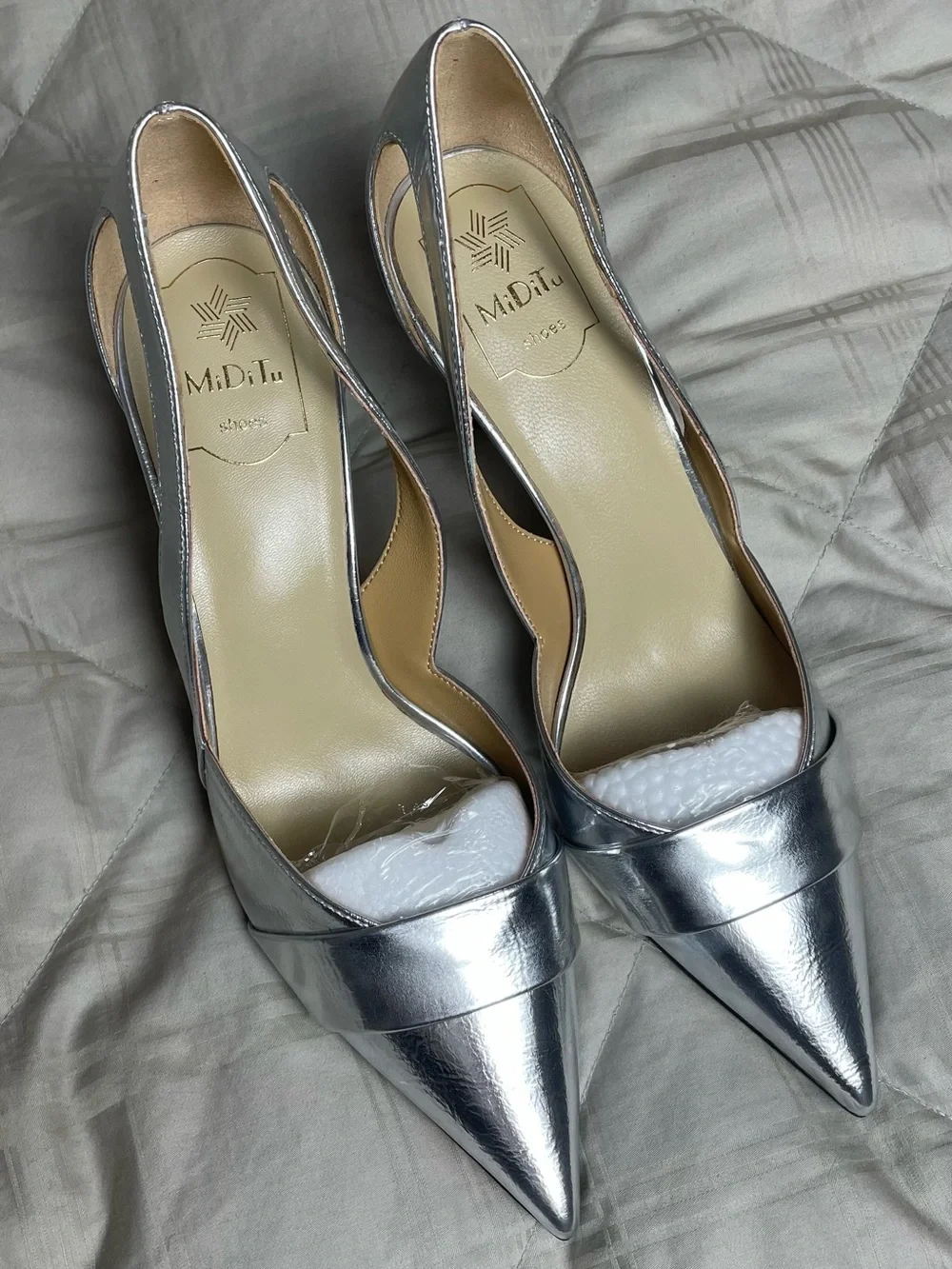 Silver Metallic Pointed Toe Slingback Pumps Size 38 | US 7